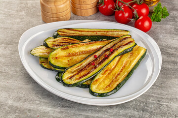 Grilled young zucchini for snack