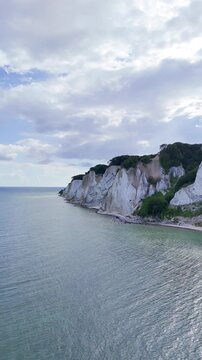 Les falaises de Mons Klint au bord de la mer Baltique au Danemark proche de Copenhague