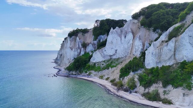 Les falaises de Mons Klint au bord de la mer Baltique au Danemark proche de Copenhague