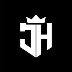 Obraz premium JH Vector image of a shield with a sharp geometric style and a pointed crown