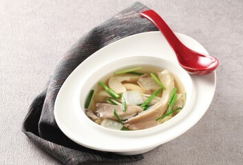 Oyster mushroom clear soup, a light and healthy Korean dish prepared by master chef Hanshunseop.