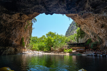 Altınbeşik H&ouml;hle