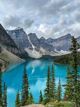 lake louise banff national park