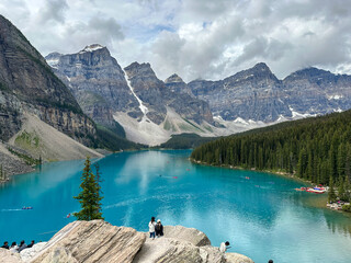 lake louise banff national park