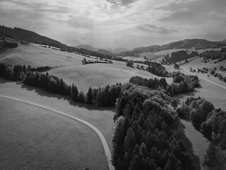 Landschaft Alpenvorland Schwarz Weiss