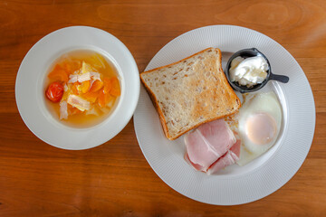 Morning breakfast set / 洋風朝食プレート
