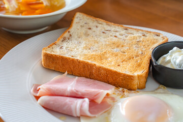 Morning breakfast set / 洋風朝食プレート

