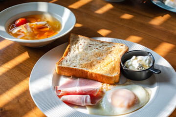 Morning breakfast set / 洋風朝食プレート
