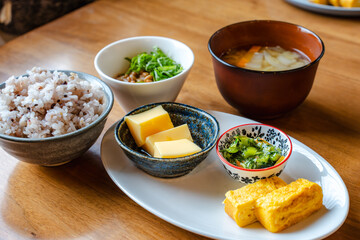 Japanese breakfast / 和風朝食セット

