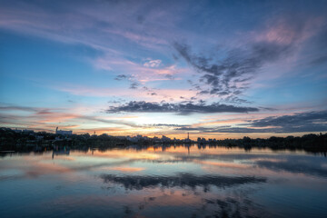 茨城県水戸市　千波湖の日の出風景
