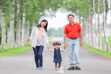 シニア夫婦と孫