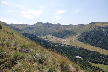 Naklejka premium Landschaft bei Mont-Dore im Zentralmassiv