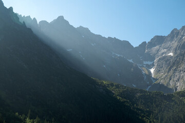 Obraz premium Morning in the mountains. Tatra National Park. 