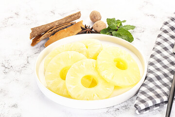 Sweet Canned pineapple in the bowl