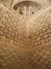 イスマイール・サーマーニー廟の内部（ウズベキスタン：ブハラ）