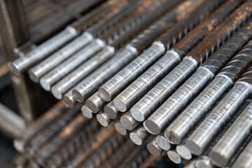 Turned steel reinforcement bars prepared for thread rolling