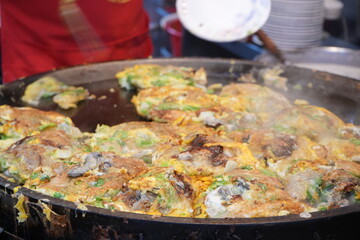 Oyster Omelet - 牡蠣オムレツ

