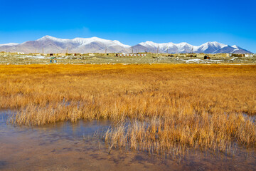 Obraz premium Karakul village in the Murghab region of Tajikistan