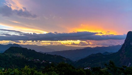 Obraz premium Panoramic mountain vista at sunset (1)