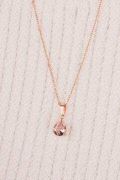 luxury gold and diamond jewelery