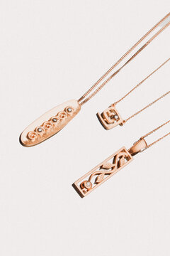 Handmade precious jewelry. Bijouterie and jewellery gold and diamonds for women
