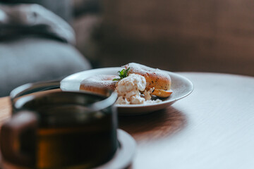 ドーナツと紅茶