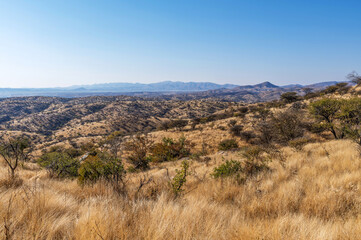 Paysage aride et montagneux dans le centre de la Namibie