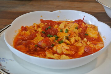 stir-fried tomatoes and eggs