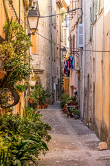 Biot, village médiéval des Alpes-Maritimes, proche de Nice et de cannes  sur la côte d'azur. France.	