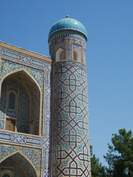 ティラカリ・メドレセのミナレット（ウズベキスタン：サマルカンド）