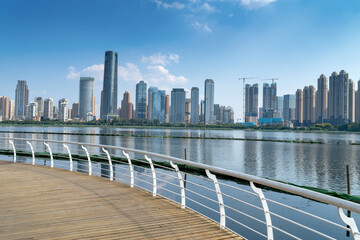 Obraz premium Yangtze River and skyscrapers, Wuhan, China.