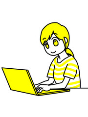 パソコンを使う女性（黄色）