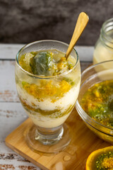 Refreshing lulo juice and Colombian lulada photography session. Vibrant colors, tropical drinks, fresh fruit, and food styling inspiration