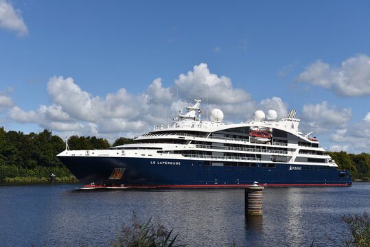 Luxus Kreuzfahrtschiff LE LAPEROUSE f&auml;hrt durch den Nord-Ostsee-Kanal 