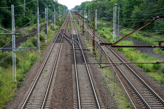 a switch between two railway tracks