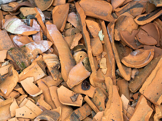 broken terracotta pots and clay shards – perfect for recycling and pottery material concepts