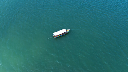 Fototapeta premium BOAT IN THE WATER