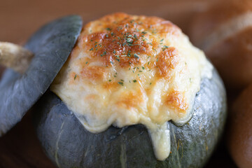 丸ごと かぼちゃグラタン