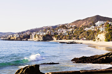 Obraz premium the sunny coast of laguna 