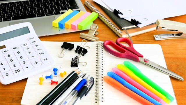 筆記用具いろいろ　事務用品