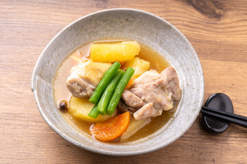 鶏の肉じゃが