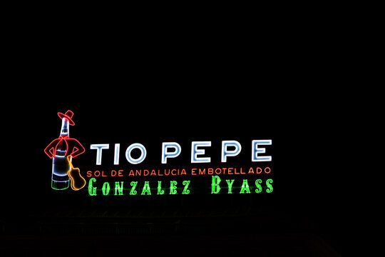 Madrid, Spain. May 29, 2025. A sign where it reads in Spanish the following text: &ldquo;TIO PEPE SOL DE ANDALUCIA EMBOTELLADO GONZALEZ BYASS