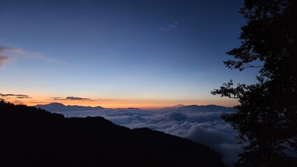Taiwan Yilan Fushan Botanical Garden is the largest in Asia and has a large number of wild animals. Taiping Mountain there are many primitive forest trails with towering ancient trees