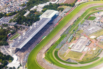 東京競馬場を空撮