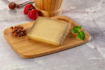 Gourmet hard aged yellow cheese