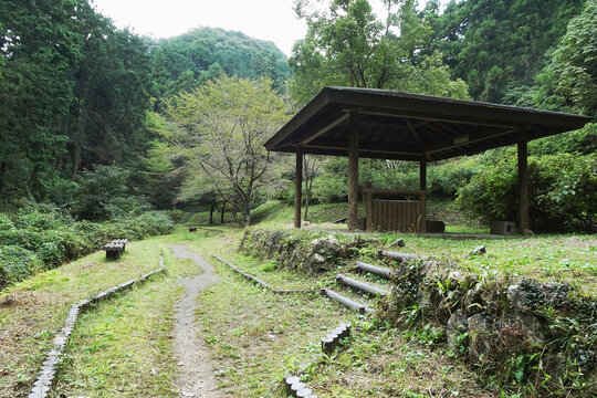 日本：宿谷の滝上公園／四阿がある風景【奥武蔵グリーンライン】埼玉県毛呂山町・10月