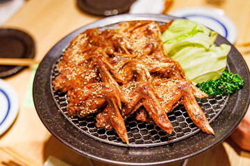 温かくて美味しそうな鳥の手羽先