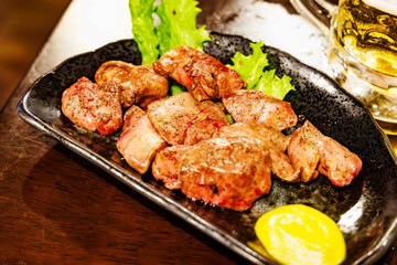 美味しそうな焼き立てのレバー