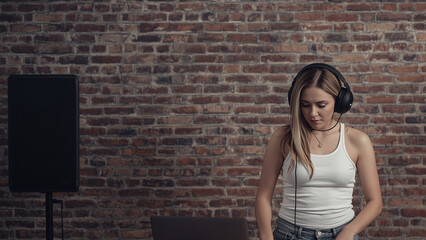 Rhythm and Lights A DJ&rsquo;s Studio Vibes