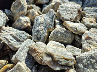 Stone bark, a type of rock aggregate.
